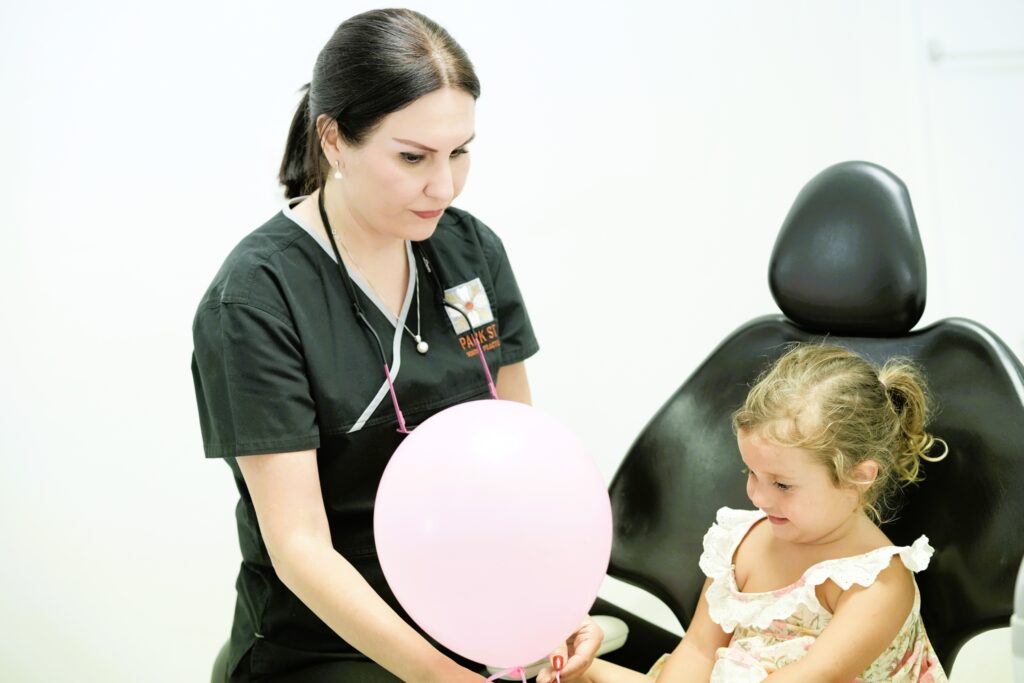 Children's Dentist in Mona Vale, Children’s Check-ups & Clean in Mona Vale, Children Dentistry, Dr Neda Gorji and Associates, Park St Dental Practice, Mona Vale, Children First Dental Visit, Northern Beaches Children Dentistry, Best Children's Dentist in Mona Vale, Best Kids Dentist in Mona vale